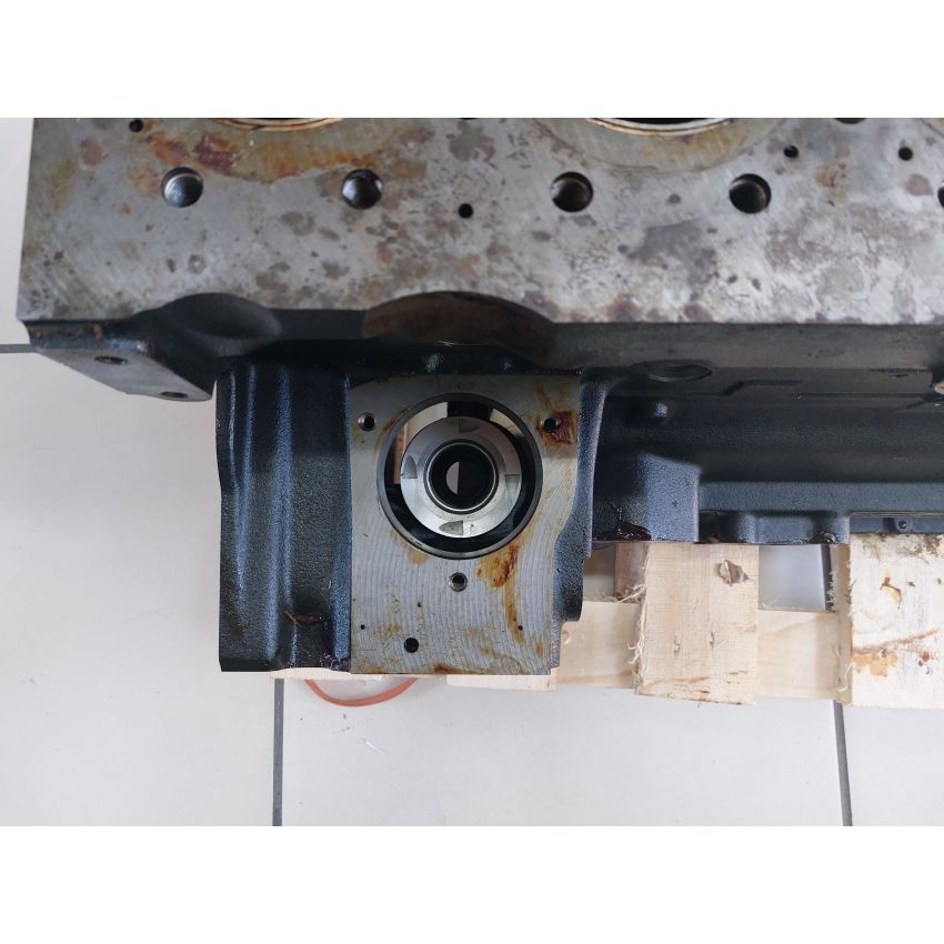 BLOK SILNIKA KR 3635 PERKINS 6.354 -